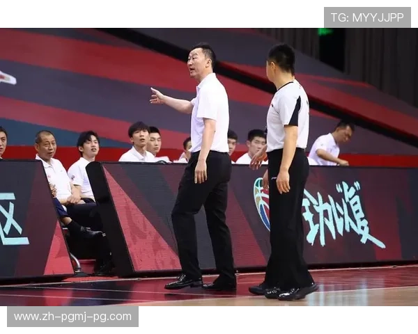 骨骼变形案例解析：CBA球员的身体负荷极限